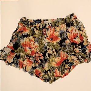 BILLABONG FLORAL SHORTS